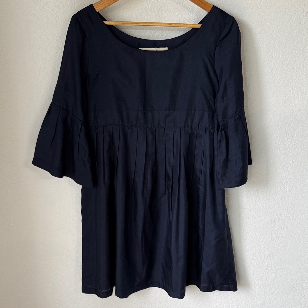 Graham and‎ Spencer 100% Silk Dress